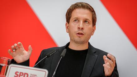10.06.2024, Berlin: Kevin Kühnert, SPD-Generalsekretär, gibt nach der Sitzung des SPD-Präsidiums nach der Europawahl eine Pressekonferenz.