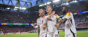 Abwehrchef Antonio Rüdiger neben Nico Schlotterbeck