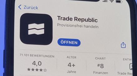 Die App von Trade Republic im App Store von Apple auf einem iPhone.