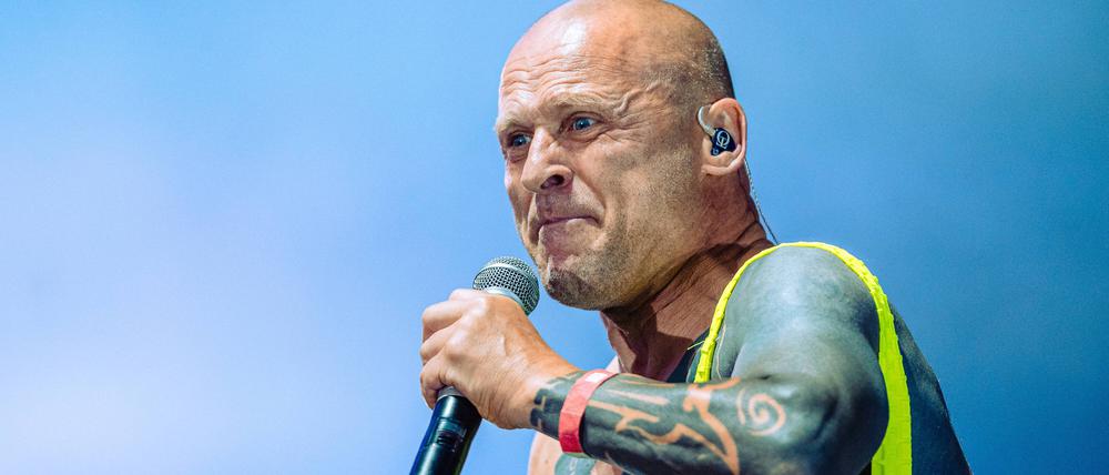 Sänger Gero Ivers alias Stumpen von der Rock-Band Knorkator gab fürs ABC ein Benefizkonzert.