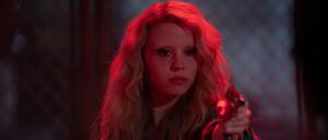 Mia Goth ist Maxine.