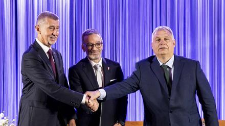 Andrej Babis, ANO-Chef, Ungarns Premier Viktor Orbán und FPÖ-Chef Herbert Kickl (v. l.)