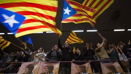 Die spanische Justiz verweigert dem Ex-Regionalpräsidenten Puigdemont die Amnestie. Damit ist ein zentrales Versprechen des spanischen Ministerpräsidenten in Gefahr.