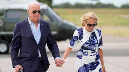Joe Biden und seine Ehefrau Jill - die First Lady hat in den vergangenen Tagen demonstrativ ihre Unterstützung für den US-Präsidenten gezeigt.