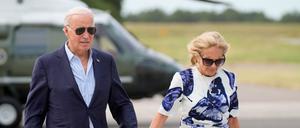 Joe Biden und seine Ehefrau Jill - die First Lady hat in den vergangenen Tagen demonstrativ ihre Unterstützung für den US-Präsidenten gezeigt. 