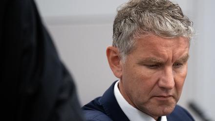 Björn Höcke, Vorsitzender der Thüringer AfD, am Montag vor Gericht.
