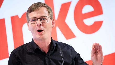 Brandenburgs Linke-Chef Sebastian Walter meint, das BSW habe das Wahlprogramm zum Großteil kopiert.