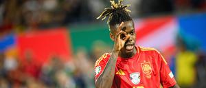 Der FC Barcelona ist Medienberichten zufolge sehr an Spaniens Linksaußen Nico Williams interessiert.