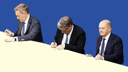 Christian Lindner, FDP, Robert Habeck, Buendnis 90/Die Gruenen, Olaf Scholz, SPD, im Plenum des Deutschen Bundestags in Berlin.