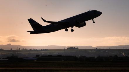 Flugzeugstart in Baden-Württemberg, Stuttgart.