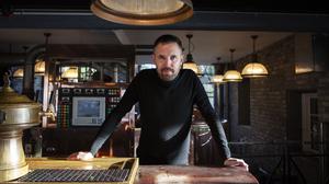 Mikkel Borg Bjergsø (September 15, 1975), Gründer und Chef der dänischen Brauerei Mikkeller.