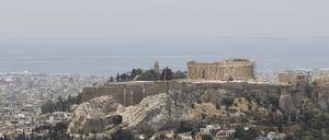 Blick auf die Akropolis vom Lycabettus-Hügel in Athen (Symbolbild)