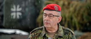 Deutschlands oberster Soldat will im Sinne der Gleichberechtigung auch Frauen in die Pflicht nehmen. (Archivbild)