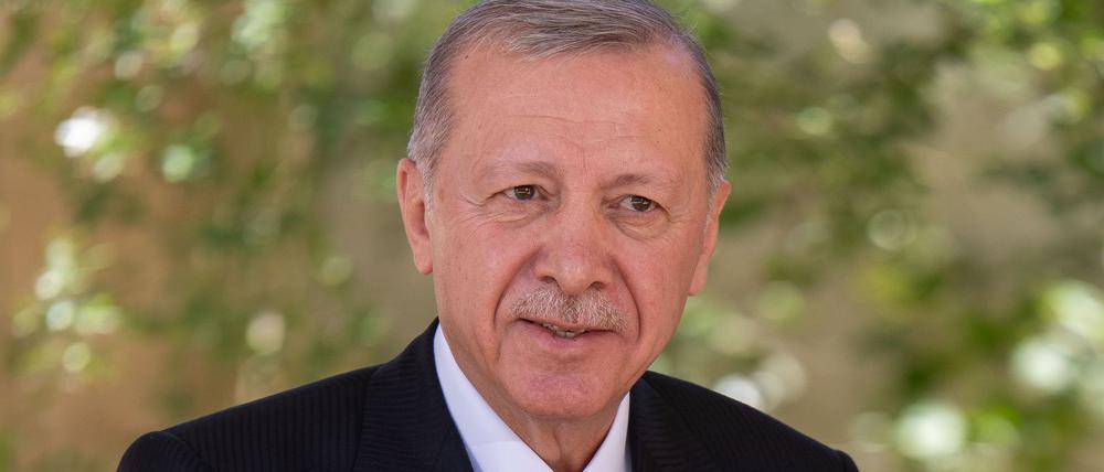 Der türkische Präsident Recep Tayyip Erdogan will kurzfristig nach Berlin reisen.