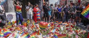 Der tödliche Angriff kurz vor einer geplanten Pride-Parade hatte Norwegen in Schock versetzt. Nun erhält der Täter die Höchststrafe. Medien sprechen von einem historischen Urteil.