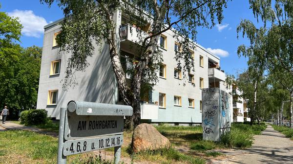 Auf den dreigeschossigen Bestandsbau soll im zweiten Bauabschnitt eine vierte Etage gesetzt werden.