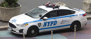 Der Fahrer des Pick-ups sei möglicherweise alkoholisiert gewesen, teilte die Polizei mit.