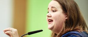 Ricarda Lang, Bundesvorsitzende von Bündnis 90/Die Grünen, spricht während des Landesparteitages der Grünen Schleswig-Holstein.