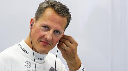 Zwei Männer stehen unter Verdacht, die Familie von Ex-Rennfahrer Michael Schumacher erpresst zu haben. Nun gibt es einen neuen Ermittlungsstand.