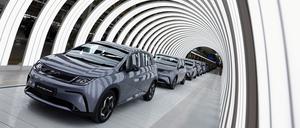 Blick in BYD’s erste ausländische Fabrik für E-Autos in Rayong, Thailand. In Südostasien ist fast jeder zweite E-Neuwagen ein Fahrzeug des chinesischen Marktführers. 