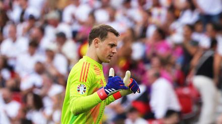 Deutschlands Torhüter Manuel Neuer bejubelt den Ausgleich gegen Spanien.