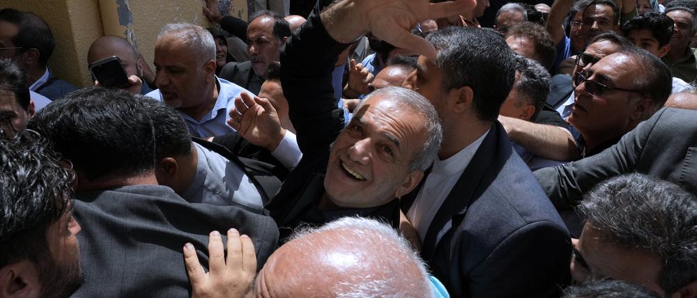 Der Herzchirurg Massud Peseschkian wird im Iran von vielen nur „Doktor“ genannt.