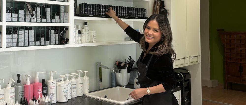 Linh Le (20) lernt im zweiten Jahr Friseurin, Kosmetikerin. 