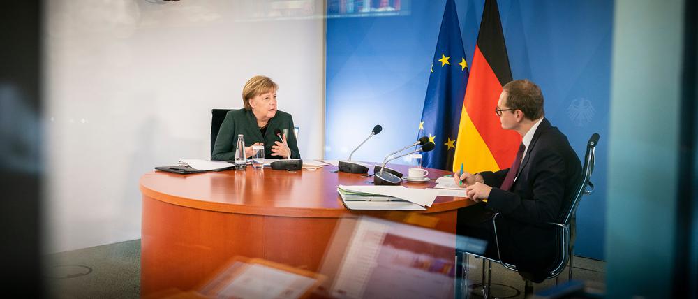 Bundeschefin, Länderchef - Kanzlerin Angela Merkel (CDU) und Berlins Regierender Michael Müller (SPD)