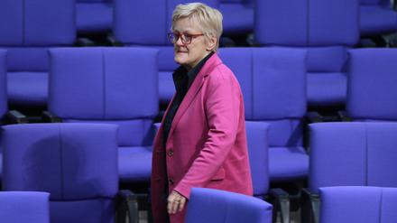 Stühlerücken im Bundestag. Renate Künast hört auf, doch viele Grüne wollen weitermachen.