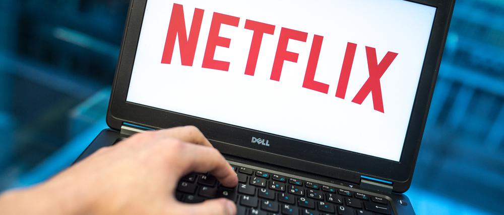 Das Logo der Videostreaming-Firma «Netflix» ist am 17.12.2016 in Berlin auf einem Laptop-Bildschirm zu sehen.
