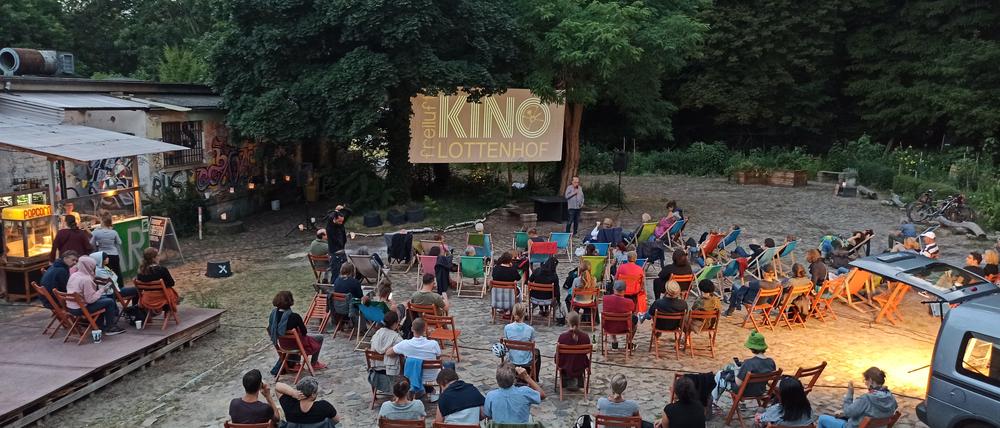 Filmegucken unter freiem Himmel: das Open-Air-Kino Lottenhof.