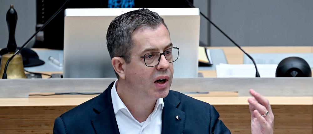 Berliner Senator für Finanzen in der Plenarsitzung des Berliner Abgeordnetenhauses.