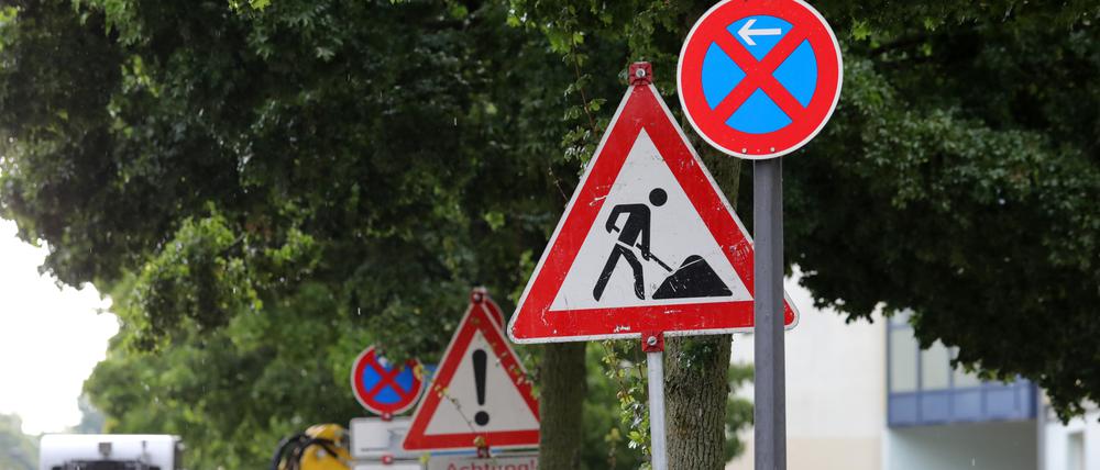 Baustelle, Bauarbeiten Charlottenstrasse Potsdam.