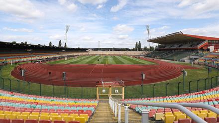Casus knacksus. Der Abriss des Stadions im Berliner Friedrich-Jahn-Sportpark.