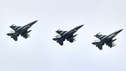 F-16 Kampfjets (Symbolbild).