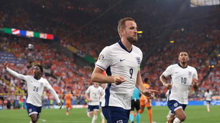 Kane feiert seinen Treffer zum 1:1 Ausgleich gegen die Niederlande.