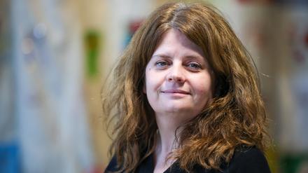 ARCHIV - 08.12.2022, Sachsen, Leipzig: Léontine Meijer-van Mensch, Direktorin, steht im Grassi Museum für Völkerkunde in Leipzig. (zu dpa: «Meijer-van Mensch verlässt Ethnographische Sammlungen») Foto: Jan Woitas/dpa +++ dpa-Bildfunk +++