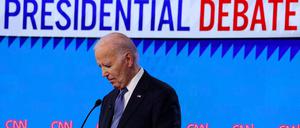 Zweidrittel der Amerikaner wollen, dass sich Präsident Biden aus dem Rennen um die Kandidatur zurückzieht. Mit Peter Welch hat jetzt erstmals ein Senator öffentlich Stellung bezogen. 