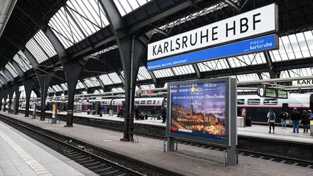 Der Hauptbahnhof in Karlsruhe. 