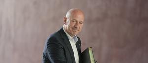 Auftaktbilder Ministerpräsidentenkonferenz im Kanzleramt Auftaktbilder zu Beginn der Besprechung von Bundeskanzler Scholz mit den Regierungschefinnen und Regierungschefs der Länder im Bundeskanzleramt, Regierender Bürgermeister Kai Wegner Berlin Berlin Berlin GER *** Opening pictures of the Minister Presidents Conference in the Federal Chancellery Opening pictures at the beginning of the meeting between Federal Chancellor Scholz and the heads of government of the federal states in the Federal Chancellery, Governing Mayor Kai Wegner Berlin Berlin Berlin GER