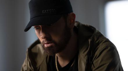 Der US-amerikanische Rapper Eminem kam 1972 zur Welt und zog als Teenager nach Detroit.