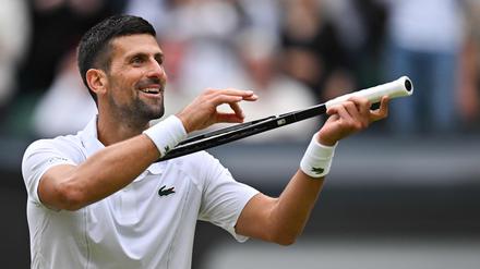 Novak Djokovic freut sich über den Finaleinzug.