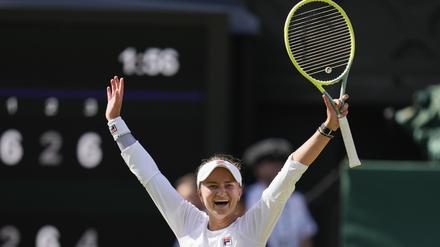 Barbora Krejcikova jubelt nach ihrem Sieg.