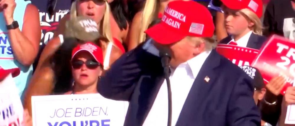 Der Moment, als Trump getroffen wurde.