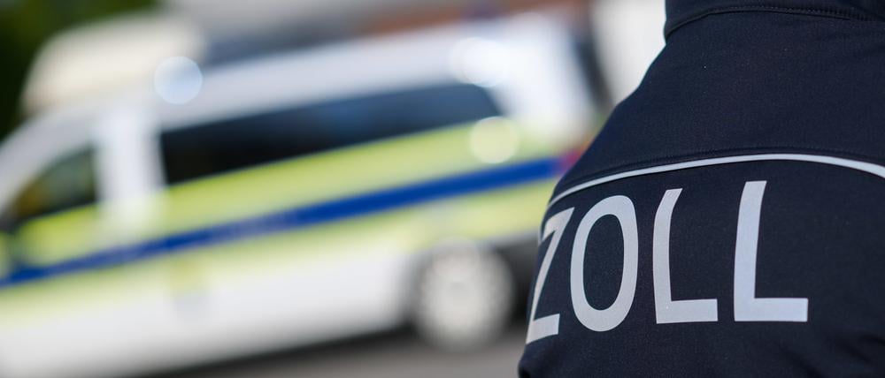 Der Zoll ist für Schwarzarbeit-Kontrollen zuständig.
