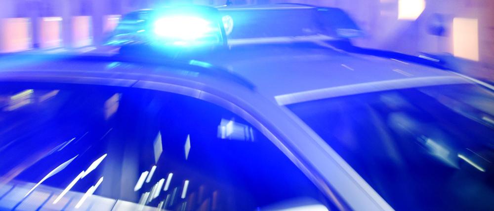 Ein Polizist wurde bei einem Unfall mit einem Polizeiauto verletzt. (Symbolbild)