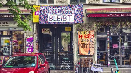 Das Tuntenhaus im Prenzlauer Berg ist eines von zwei Häusern, für das seit dem Verwaltungsgerichtsurteil im Jahr 2021 das Vorkaufsrecht gezogen wurde.