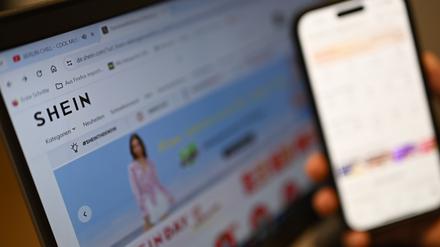 ARCHIV - 29.04.2024, Berlin: Die Website von Shein ist auf einem Laptop zu sehen. (zu dpa: «Shopping-Portal Shein steckt 250 Mio. Euro in Nachhaltigkeit») Foto: Monika Skolimowska/dpa +++ dpa-Bildfunk +++