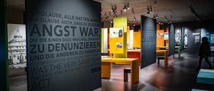 Berlin Tiergarten, Gedenkstätte Deutscher Widerstand, Bendlerblock, Stauffenbergstraße Ausstellung: Stille Helden - 05.02.2024 Berlin Tiergarten *** Berlin Tiergarten, German Resistance Memorial Center, Bendlerblock, Stauffenbergstraße Exhibition Silent Heroes 05 02 2024 Berlin Tiergarten