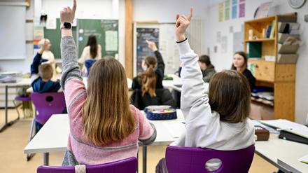 Schulkinder in einer Klasse der Evangelischen Gesamtschule in Gelsenkirchen.